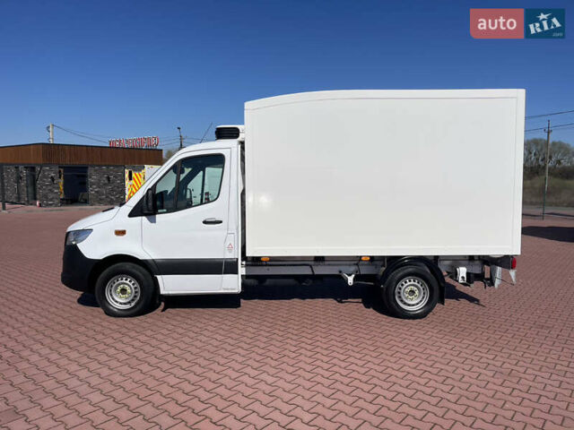 Белый Мерседес Sprinter, объемом двигателя 2.1 л и пробегом 193 тыс. км за 24250 $, фото 5 на Automoto.ua