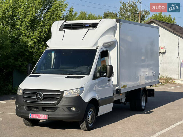 Белый Мерседес Sprinter, объемом двигателя 2.2 л и пробегом 273 тыс. км за 33500 $, фото 1 на Automoto.ua