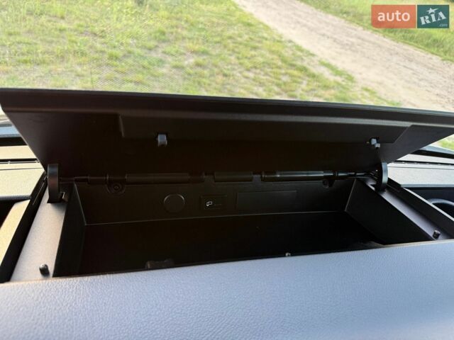 Белый Мерседес Sprinter, объемом двигателя 2.2 л и пробегом 242 тыс. км за 35900 $, фото 68 на Automoto.ua