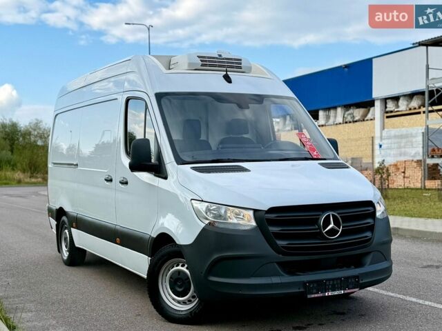 Белый Мерседес Sprinter, объемом двигателя 2.2 л и пробегом 315 тыс. км за 26200 $, фото 3 на Automoto.ua