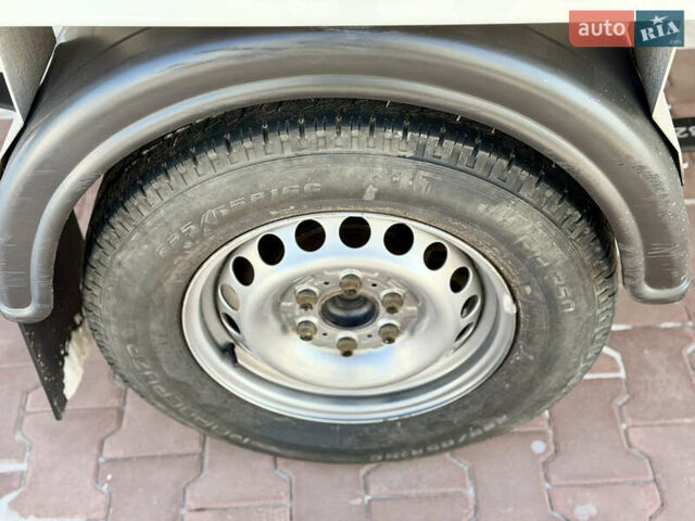 Белый Мерседес Sprinter, объемом двигателя 2 л и пробегом 242 тыс. км за 24900 $, фото 15 на Automoto.ua