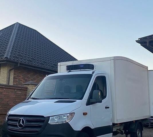 Белый Мерседес Sprinter, объемом двигателя 2.1 л и пробегом 270 тыс. км за 22100 $, фото 10 на Automoto.ua