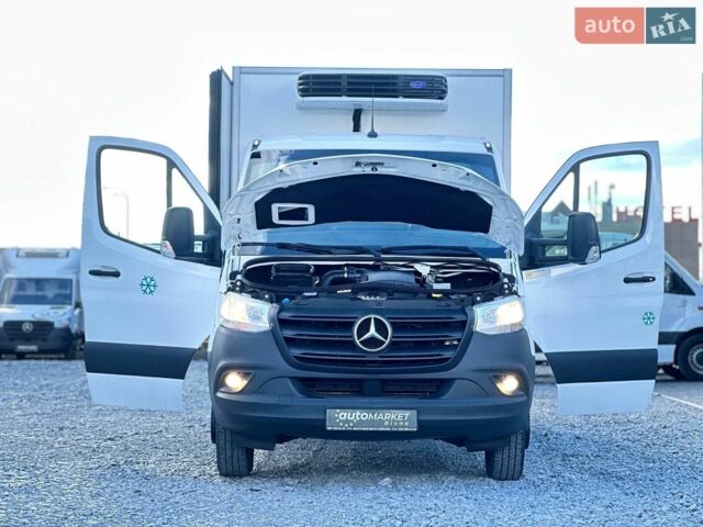 Белый Мерседес Sprinter, объемом двигателя 2.2 л и пробегом 152 тыс. км за 33900 $, фото 28 на Automoto.ua