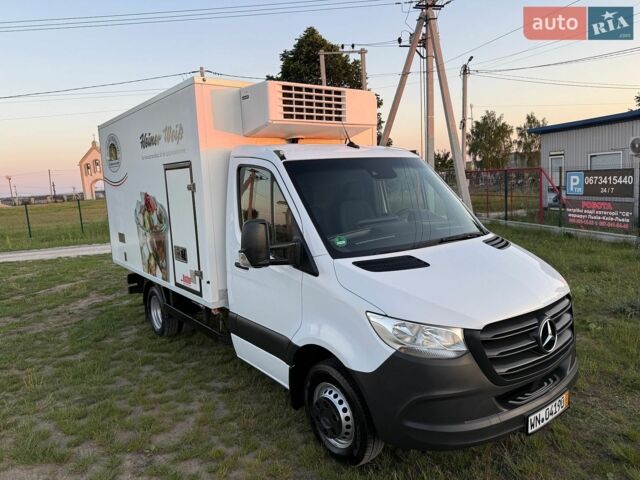 Белый Мерседес Sprinter, объемом двигателя 2.2 л и пробегом 242 тыс. км за 35900 $, фото 11 на Automoto.ua