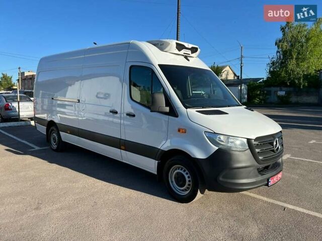 Белый Мерседес Sprinter, объемом двигателя 3 л и пробегом 279 тыс. км за 32999 $, фото 39 на Automoto.ua