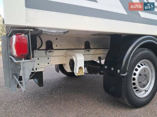 Білий Мерседес Sprinter, об'ємом двигуна 2.2 л та пробігом 278 тис. км за 22650 $, фото 16 на Automoto.ua