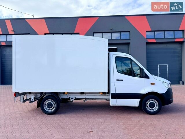 Белый Мерседес Sprinter, объемом двигателя 2 л и пробегом 224 тыс. км за 27300 $, фото 3 на Automoto.ua