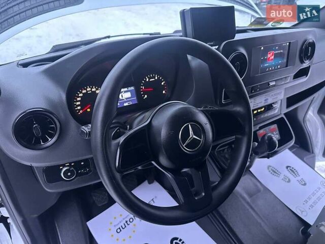 Белый Мерседес Sprinter, объемом двигателя 2.2 л и пробегом 166 тыс. км за 26800 $, фото 31 на Automoto.ua