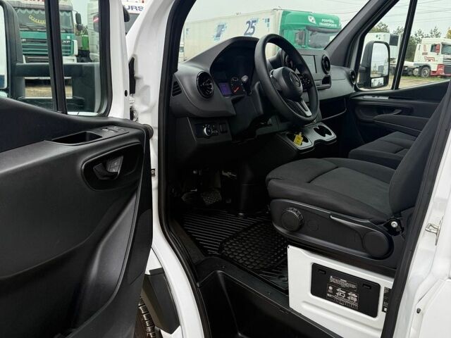 Белый Мерседес Sprinter, объемом двигателя 2.2 л и пробегом 242 тыс. км за 35800 $, фото 18 на Automoto.ua