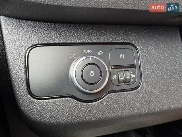 Белый Мерседес Sprinter, объемом двигателя 2.2 л и пробегом 210 тыс. км за 30800 $, фото 65 на Automoto.ua