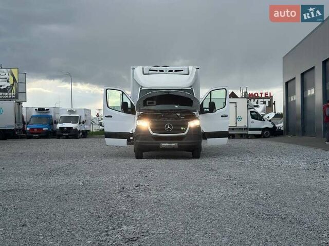 Белый Мерседес Sprinter, объемом двигателя 2.2 л и пробегом 190 тыс. км за 35900 $, фото 25 на Automoto.ua