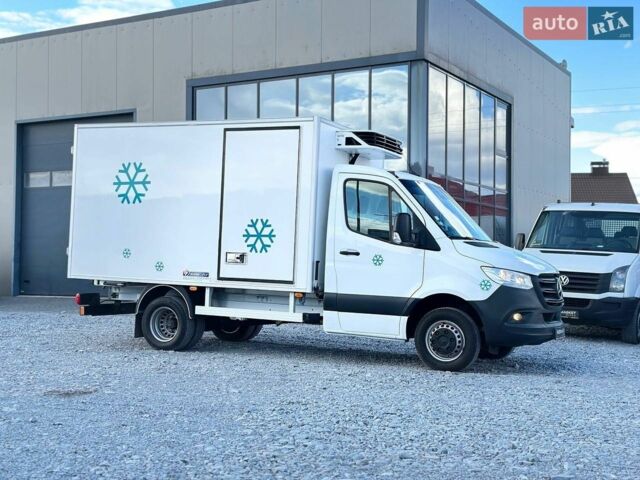 Белый Мерседес Sprinter, объемом двигателя 2.2 л и пробегом 152 тыс. км за 33900 $, фото 2 на Automoto.ua