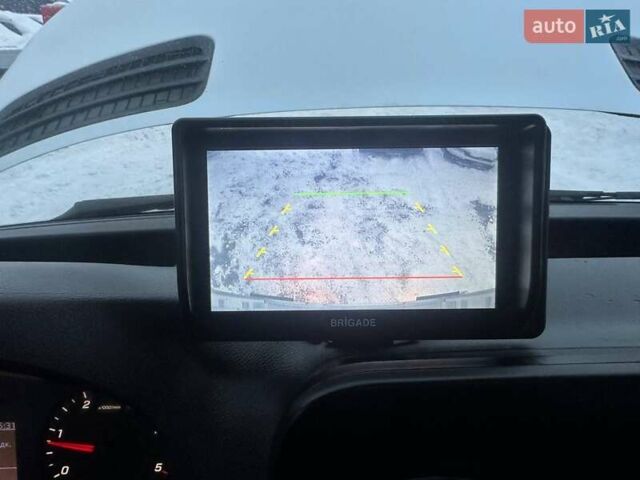 Белый Мерседес Sprinter, объемом двигателя 2.2 л и пробегом 166 тыс. км за 26800 $, фото 32 на Automoto.ua