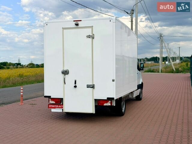 Белый Мерседес Sprinter, объемом двигателя 2.1 л и пробегом 326 тыс. км за 26900 $, фото 6 на Automoto.ua