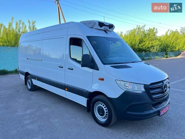 Белый Мерседес Sprinter, объемом двигателя 3 л и пробегом 279 тыс. км за 32999 $, фото 16 на Automoto.ua