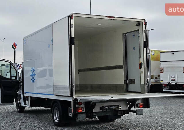 Белый Мерседес Sprinter, объемом двигателя 2.2 л и пробегом 190 тыс. км за 35900 $, фото 43 на Automoto.ua