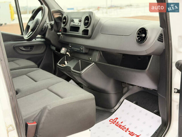 Белый Мерседес Sprinter, объемом двигателя 2 л и пробегом 192 тыс. км за 26500 $, фото 14 на Automoto.ua