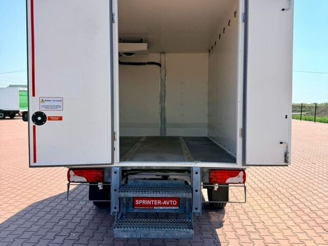 Білий Мерседес Sprinter, об'ємом двигуна 2 л та пробігом 225 тис. км за 26500 $, фото 6 на Automoto.ua