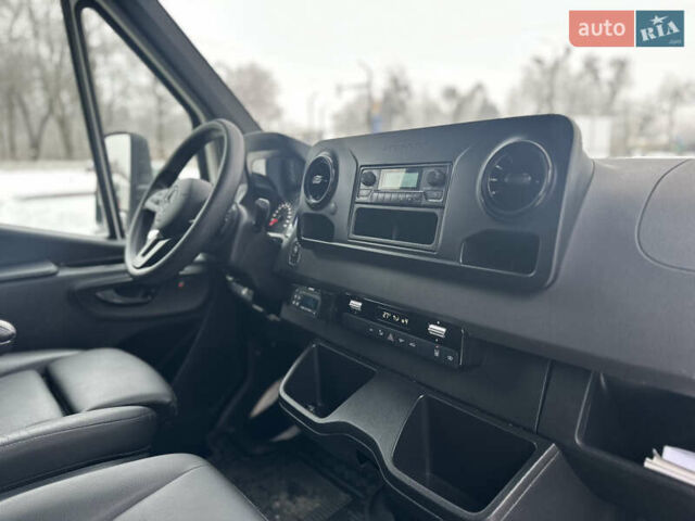 Белый Мерседес Sprinter, объемом двигателя 3 л и пробегом 134 тыс. км за 45800 $, фото 20 на Automoto.ua