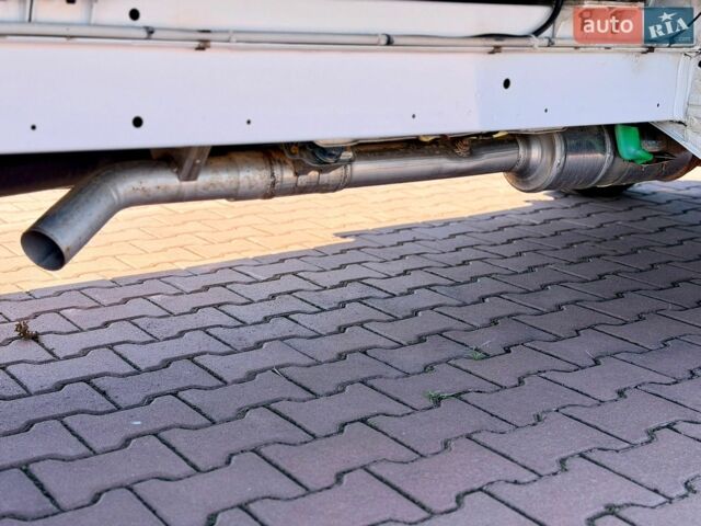 Белый Мерседес Sprinter, объемом двигателя 1.9 л и пробегом 212 тыс. км за 27860 $, фото 17 на Automoto.ua