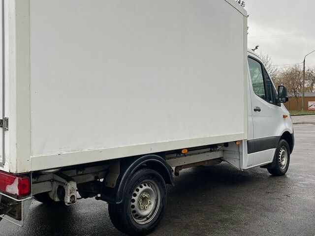 Белый Мерседес Sprinter, объемом двигателя 2.1 л и пробегом 270 тыс. км за 22100 $, фото 3 на Automoto.ua