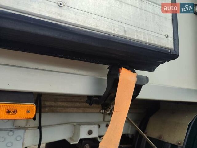 Белый Мерседес Sprinter, объемом двигателя 3 л и пробегом 341 тыс. км за 39700 $, фото 36 на Automoto.ua
