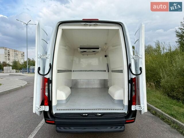 Белый Мерседес Sprinter, объемом двигателя 2.2 л и пробегом 315 тыс. км за 26200 $, фото 44 на Automoto.ua
