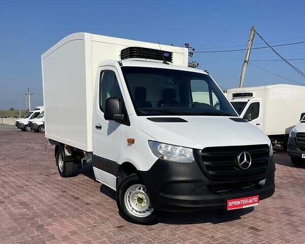 Белый Мерседес Sprinter, объемом двигателя 2 л и пробегом 269 тыс. км за 26500 $, фото 1 на Automoto.ua
