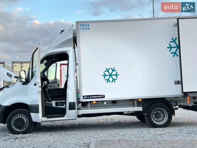 Белый Мерседес Sprinter, объемом двигателя 2.2 л и пробегом 142 тыс. км за 33900 $, фото 30 на Automoto.ua
