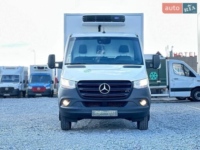 Белый Мерседес Sprinter, объемом двигателя 2.2 л и пробегом 152 тыс. км за 34900 $, фото 12 на Automoto.ua