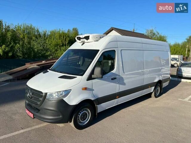 Белый Мерседес Sprinter, объемом двигателя 3 л и пробегом 279 тыс. км за 32999 $, фото 1 на Automoto.ua