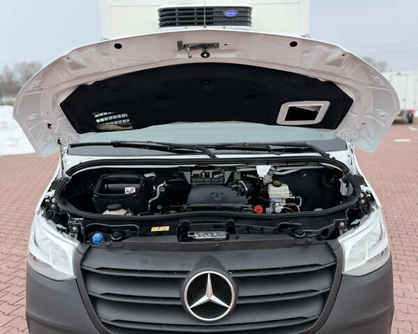 Белый Мерседес Sprinter, объемом двигателя 2 л и пробегом 192 тыс. км за 26500 $, фото 16 на Automoto.ua