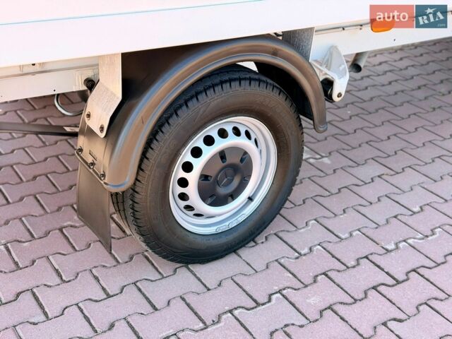 Белый Мерседес Sprinter, объемом двигателя 1.9 л и пробегом 212 тыс. км за 27860 $, фото 18 на Automoto.ua
