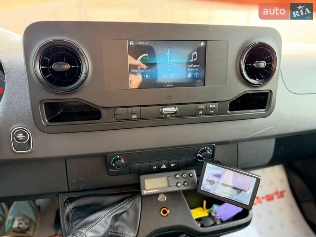 Білий Мерседес Sprinter, об'ємом двигуна 2.1 л та пробігом 364 тис. км за 26500 $, фото 24 на Automoto.ua