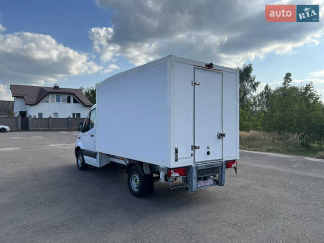 Белый Мерседес Sprinter, объемом двигателя 2.1 л и пробегом 275 тыс. км за 22700 $, фото 5 на Automoto.ua