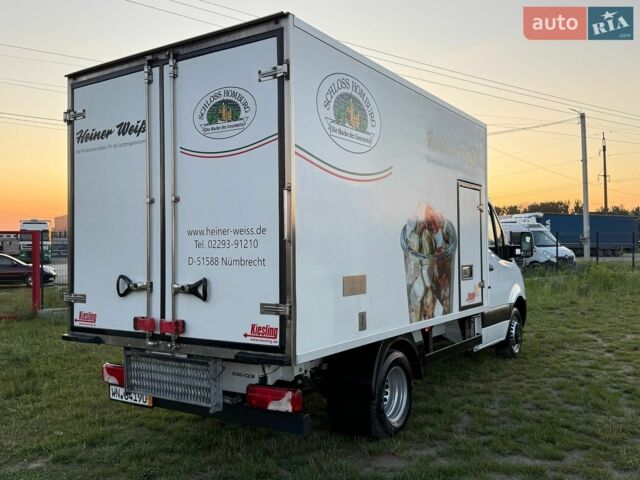 Белый Мерседес Sprinter, объемом двигателя 2.2 л и пробегом 242 тыс. км за 35900 $, фото 4 на Automoto.ua