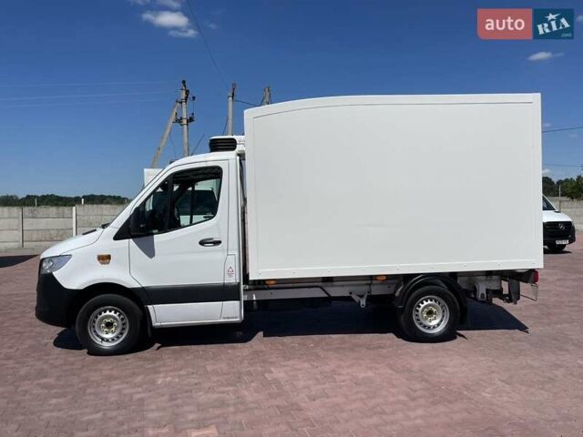 Белый Мерседес Sprinter, объемом двигателя 1.9 л и пробегом 226 тыс. км за 23850 $, фото 3 на Automoto.ua