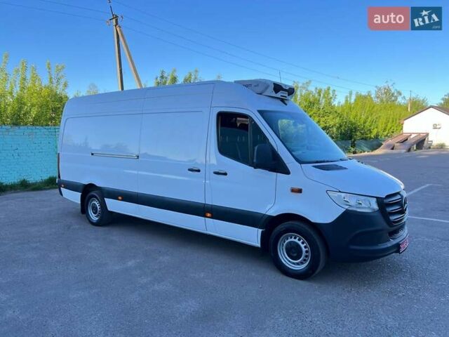 Белый Мерседес Sprinter, объемом двигателя 3 л и пробегом 279 тыс. км за 32999 $, фото 18 на Automoto.ua