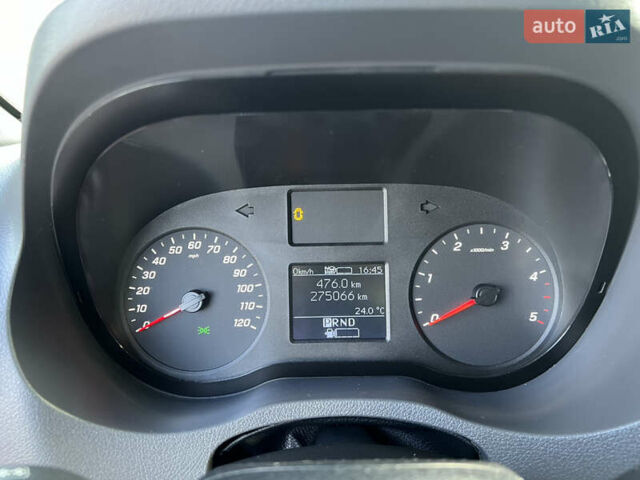 Белый Мерседес Sprinter, объемом двигателя 2.1 л и пробегом 275 тыс. км за 22700 $, фото 13 на Automoto.ua