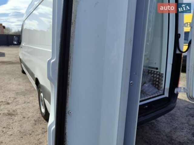 Білий Мерседес Sprinter, об'ємом двигуна 2 л та пробігом 355 тис. км за 25800 $, фото 9 на Automoto.ua