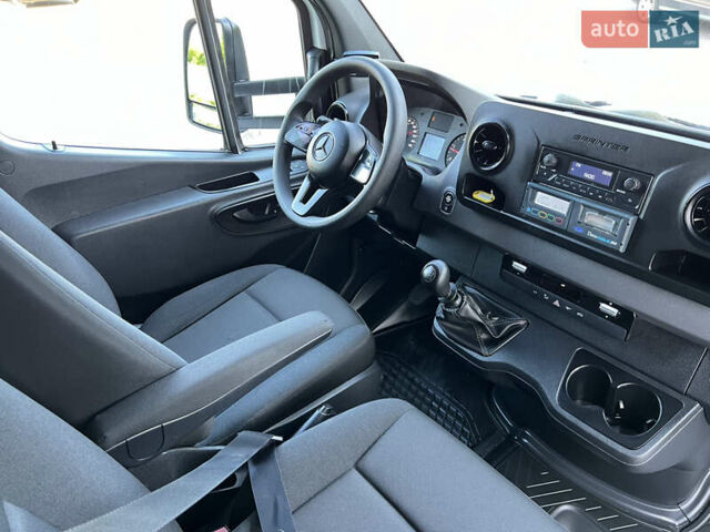 Белый Мерседес Sprinter, объемом двигателя 2.2 л и пробегом 273 тыс. км за 33500 $, фото 54 на Automoto.ua