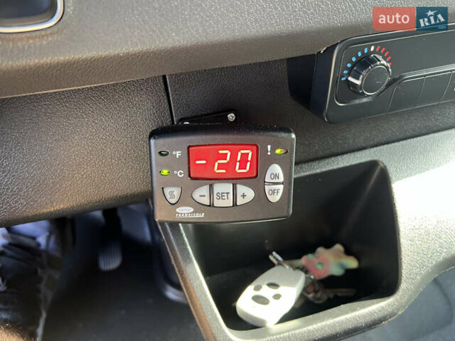 Белый Мерседес Sprinter, объемом двигателя 2.1 л и пробегом 275 тыс. км за 22700 $, фото 15 на Automoto.ua
