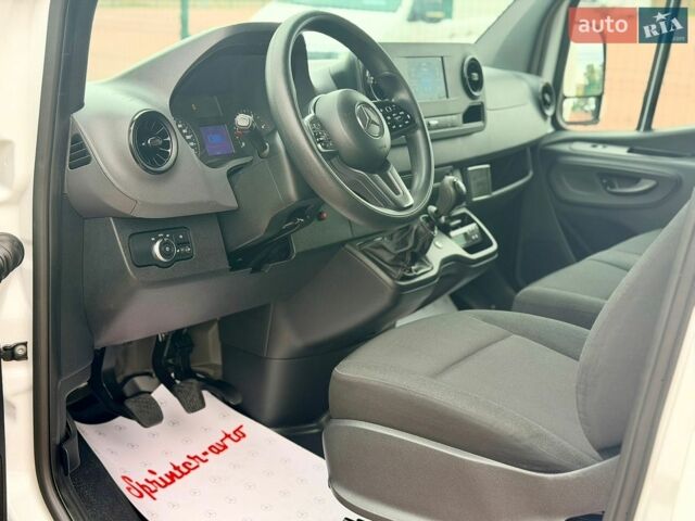 Белый Мерседес Sprinter, объемом двигателя 2.1 л и пробегом 356 тыс. км за 26500 $, фото 21 на Automoto.ua
