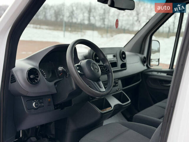 Белый Мерседес Sprinter, объемом двигателя 2 л и пробегом 192 тыс. км за 26500 $, фото 13 на Automoto.ua
