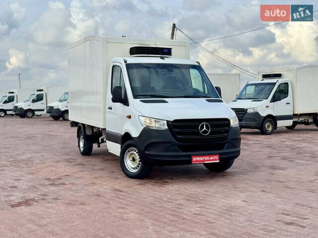 Белый Мерседес Sprinter, объемом двигателя 2 л и пробегом 259 тыс. км за 24250 $, фото 1 на Automoto.ua