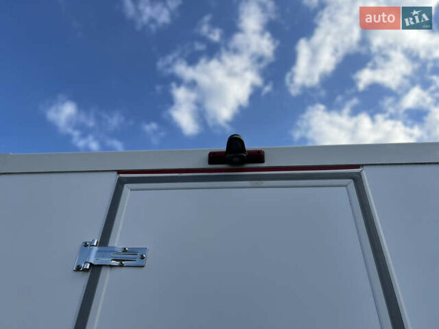 Белый Мерседес Sprinter, объемом двигателя 2.1 л и пробегом 275 тыс. км за 22700 $, фото 7 на Automoto.ua