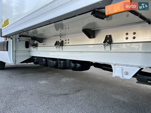 Белый Мерседес Sprinter, объемом двигателя 2.2 л и пробегом 273 тыс. км за 33500 $, фото 43 на Automoto.ua