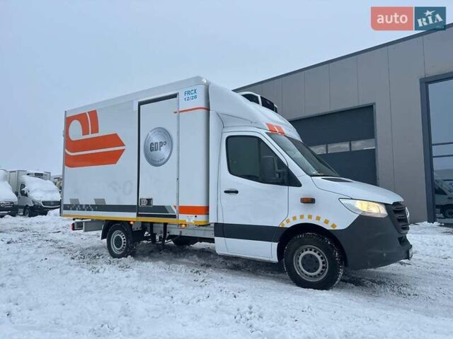 Белый Мерседес Sprinter, объемом двигателя 2.2 л и пробегом 166 тыс. км за 26800 $, фото 2 на Automoto.ua