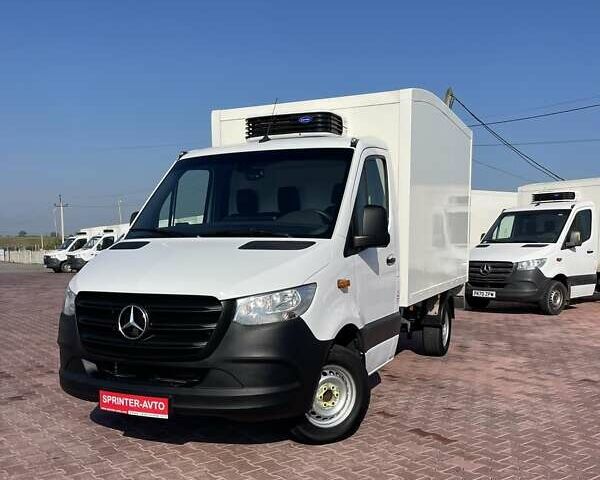 Белый Мерседес Sprinter, объемом двигателя 2 л и пробегом 269 тыс. км за 26500 $, фото 3 на Automoto.ua
