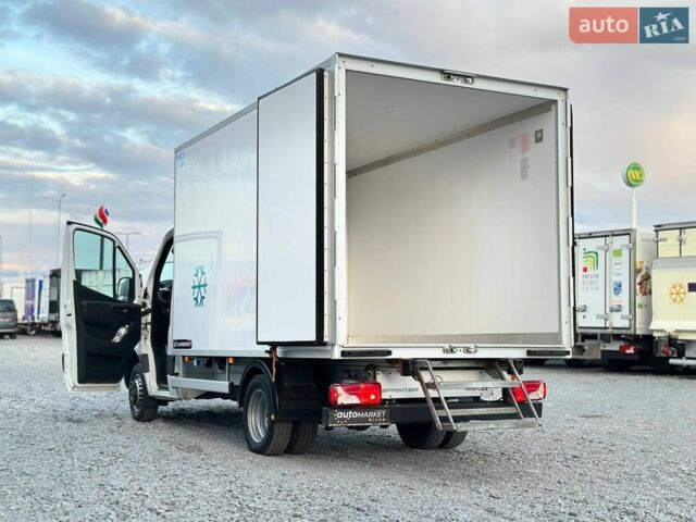 Белый Мерседес Sprinter, объемом двигателя 2.2 л и пробегом 142 тыс. км за 33900 $, фото 31 на Automoto.ua